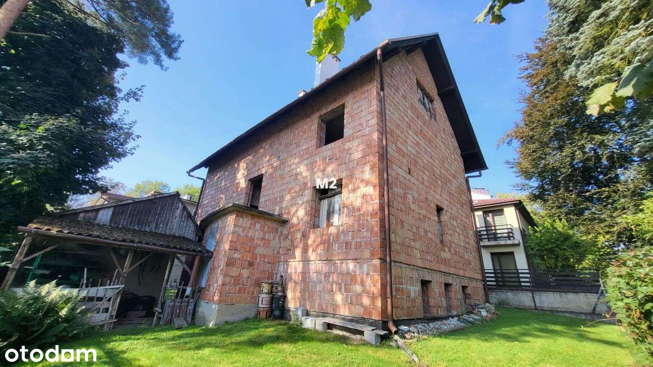 Wola Justowska Al. Kasztanowa Budynek do adaptacji-1