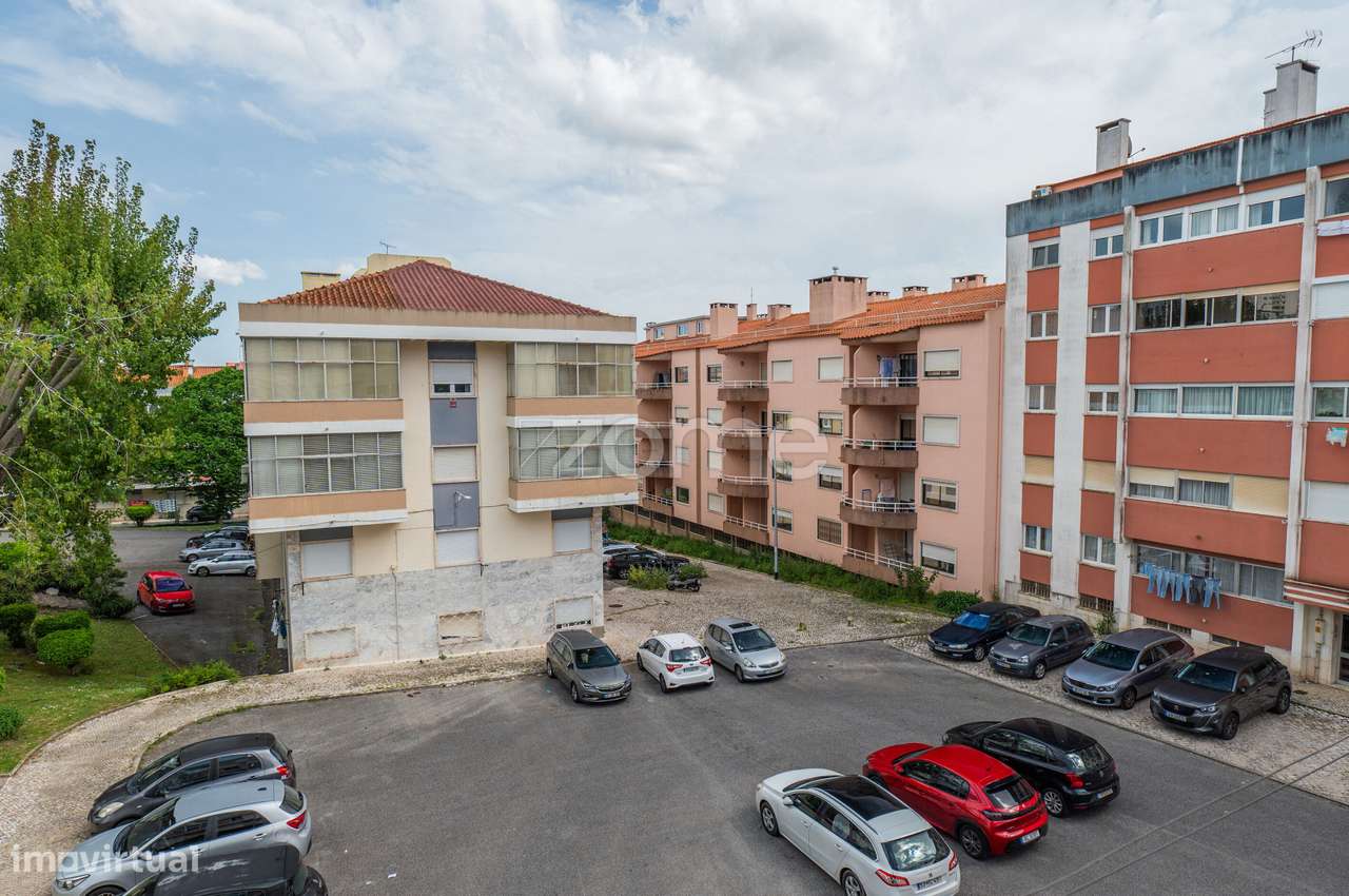 Apartamento T2 à venda em Queluz-34