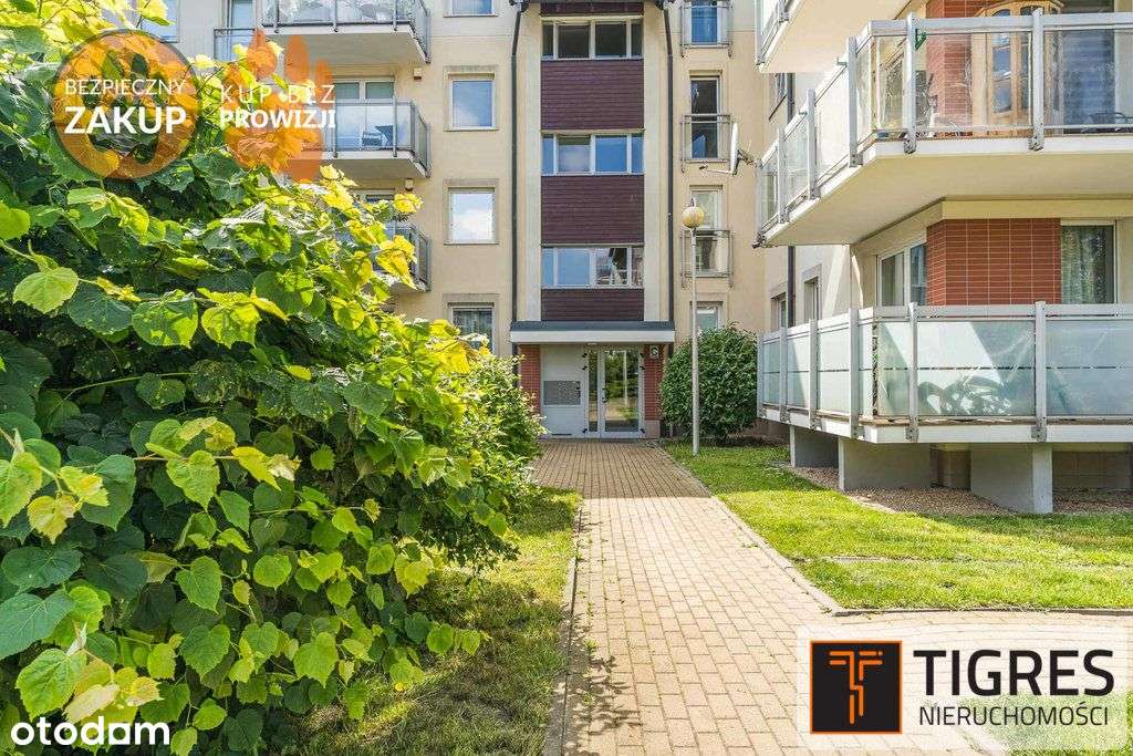 Kawalerka z garderobą / Balkon / 0% Prowizji-9