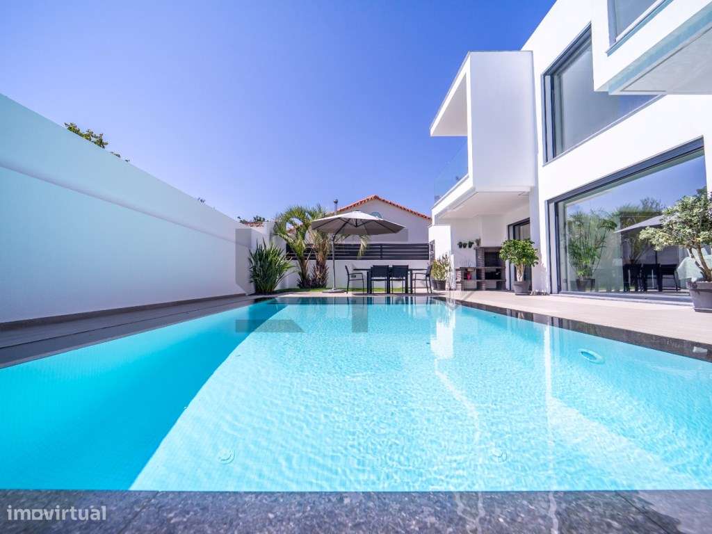 Moradia T4 Smart Home com Piscina, para Venda na Aroeira, Charneca ...-9