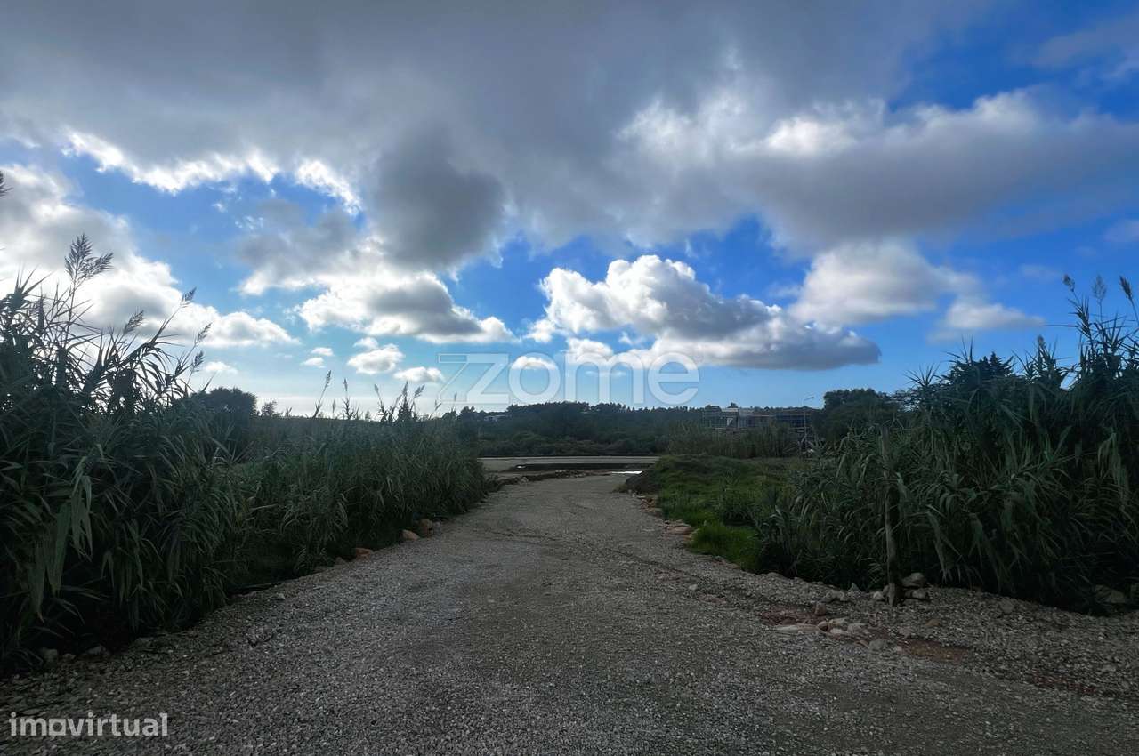 Venda de dois Lotes em Cascais com aprovação de construção - Grande imagem: 3/17