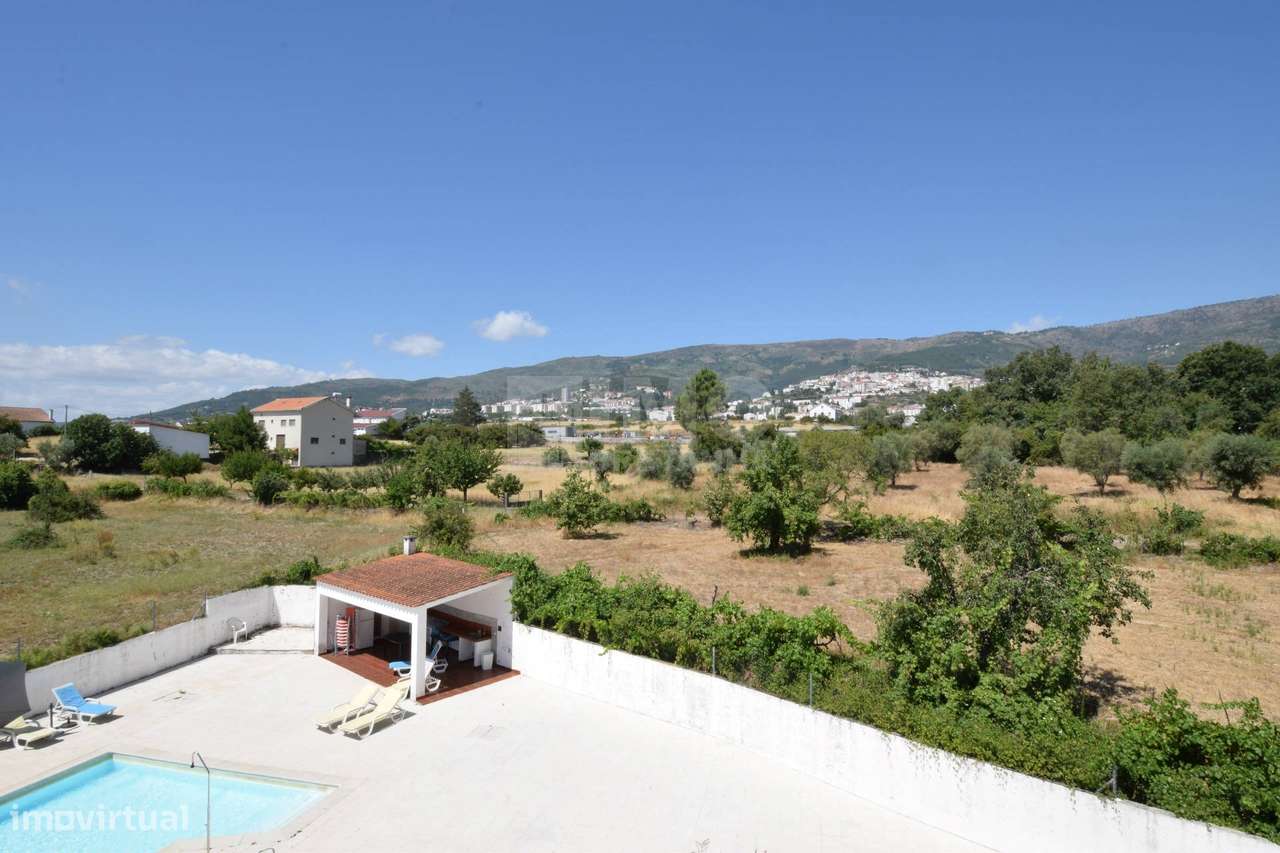 T4 c/ Piscina, Garagem e Sótão | Quinta do Covelo | Covilhã-36