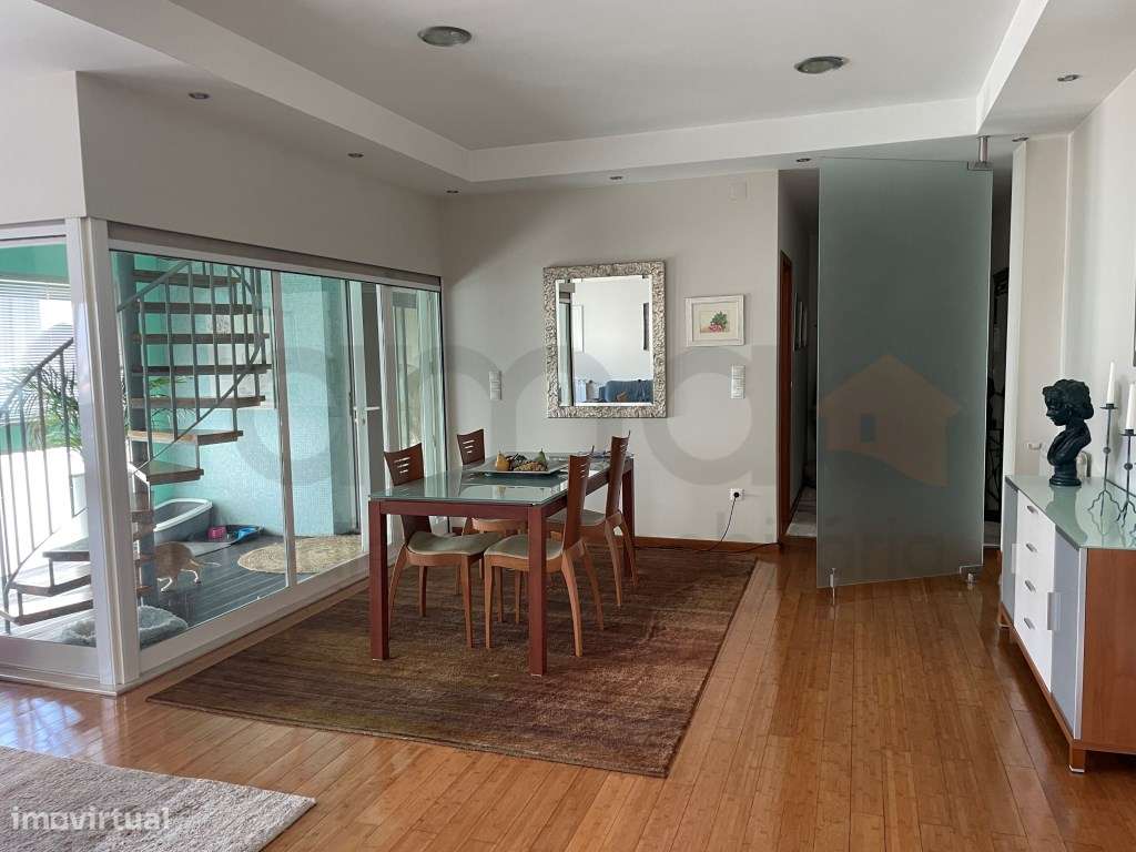 Penthouse Exclusiva com Terraço Panorâmico - Setúbal-23
