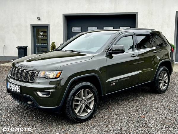 Jeep Grand Cherokee - 17