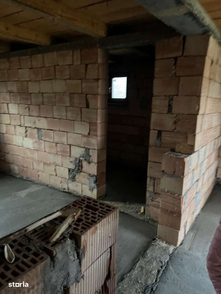 Casa la roșu DE VÂNZARE                    Sat Deag ,Oraș Iernut-13