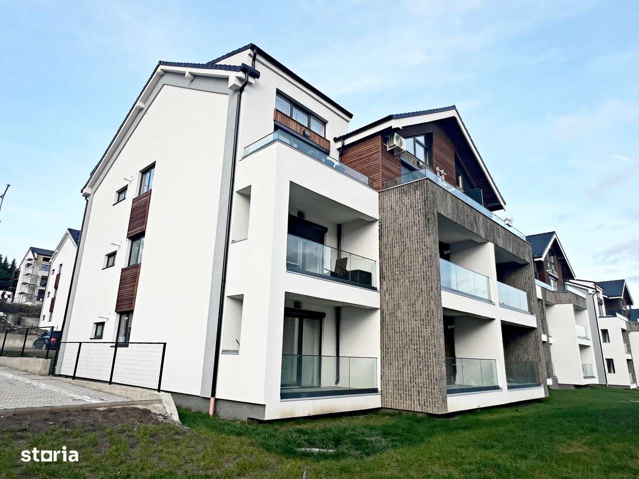 Apart. NOU mobilat și utilat cu 2 cam., balcon și parcare SB-Cristian-6