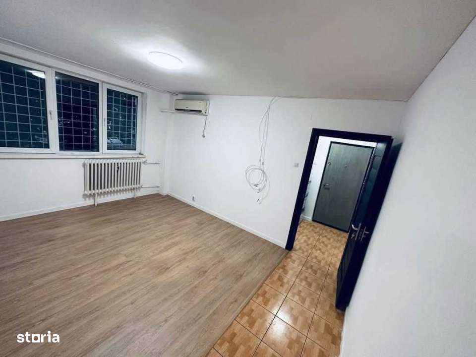 Apartament 4 camere- zona Apusului / Gorjului - Imagine principală: 2/8