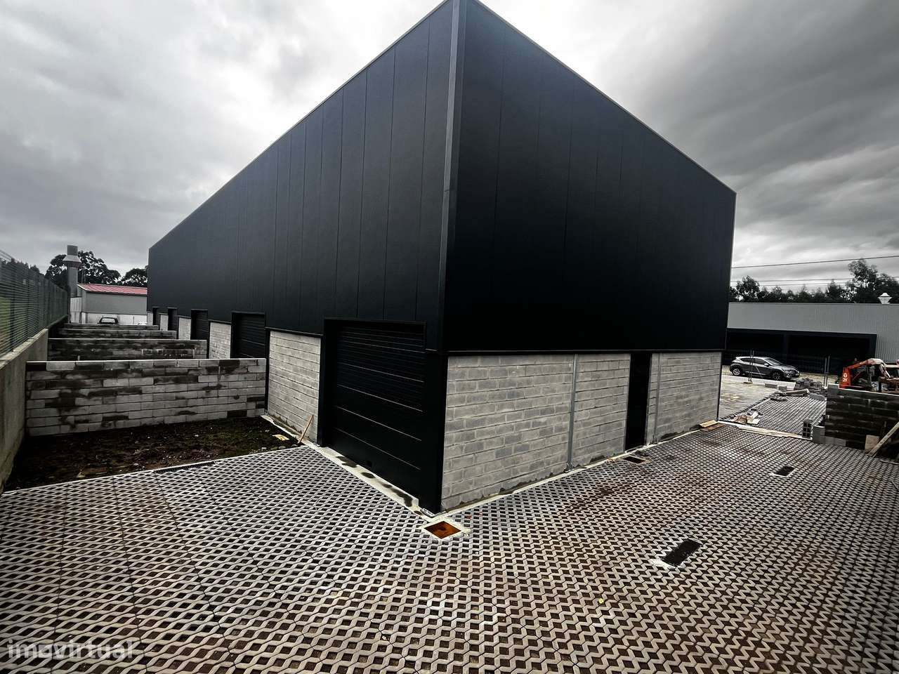 Armazéns Industriais na Zona Industrial da Gelfa – Oportunidade Única - Grande imagem: 4/14