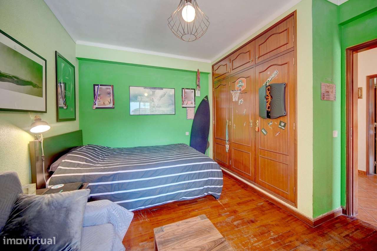 Quinta com Casa Tradicional com Piscina e Terreno de 8.800 m²-22