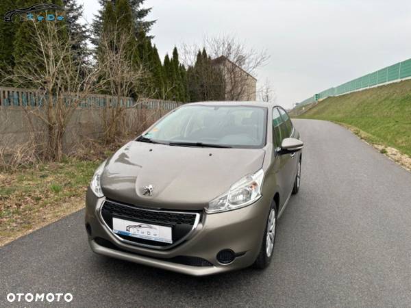 Peugeot 208 PureTech 82 Start & Stop Allure - 10