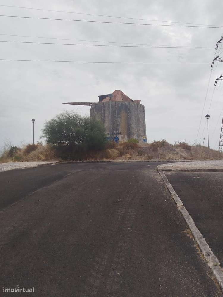 Venda de Terreno Urbano - Grande imagem: 5/8