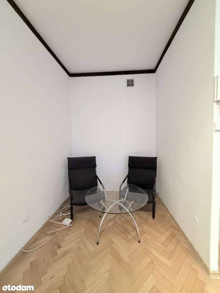 Kawalerka# Idealny rozstaw # OSOBNA KUCHNIA # WINDA # Hoża-4