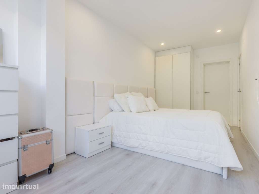 Apartamento T2 - Paio Pires - Remodelado-15