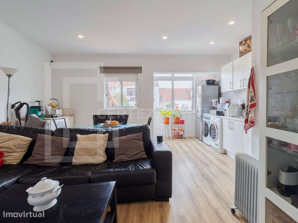 T1 com Terraço na Baixa da Banheira - Grande imagem: 5/23