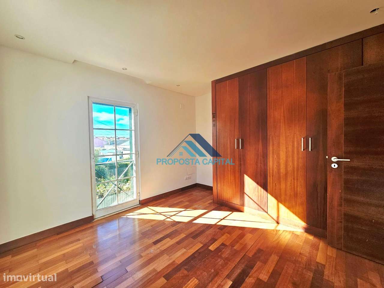 Moradia T4 com excelentes áreas exteriores - Oportunidade Única...-41