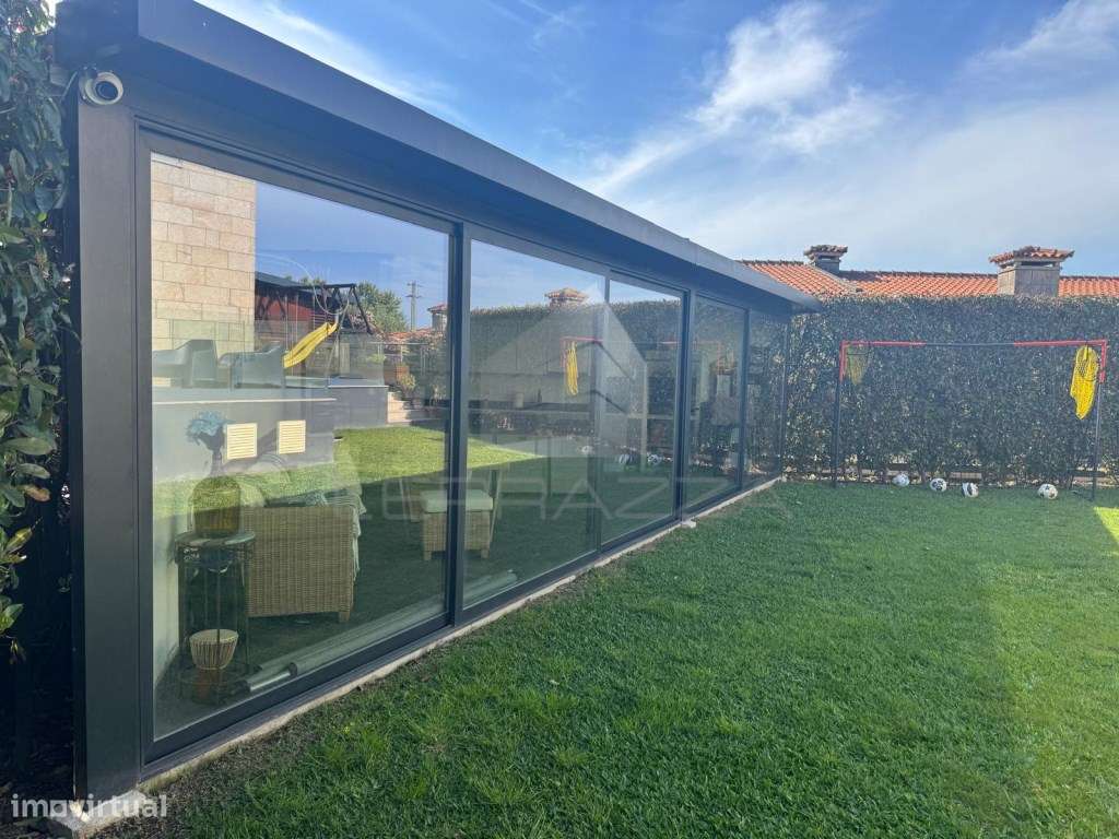 MORADIA V4 COM PISCINA - VILA NOVA DE FAMALICÃO-8