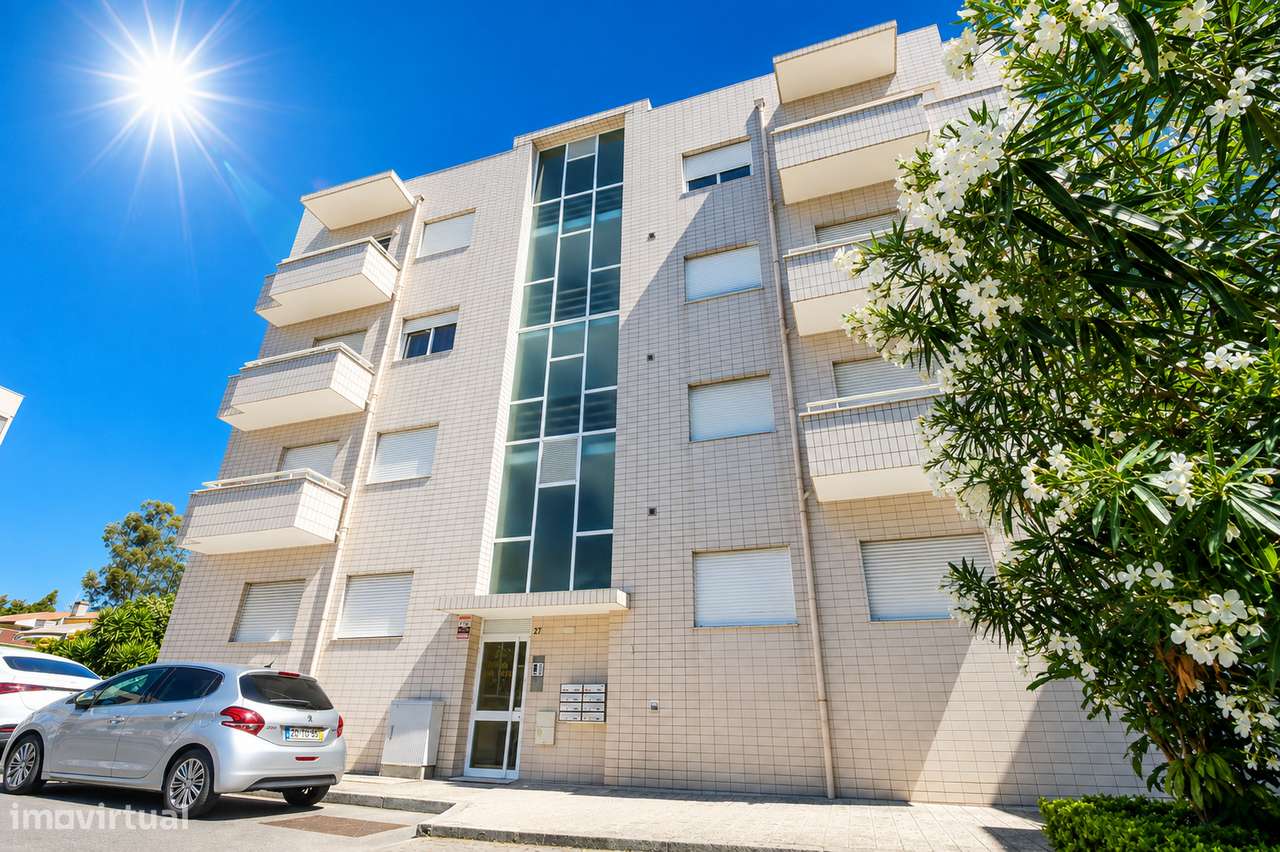 Apartamento T2 | Último Piso | Duas Frentes | Garagem | Valongo-18