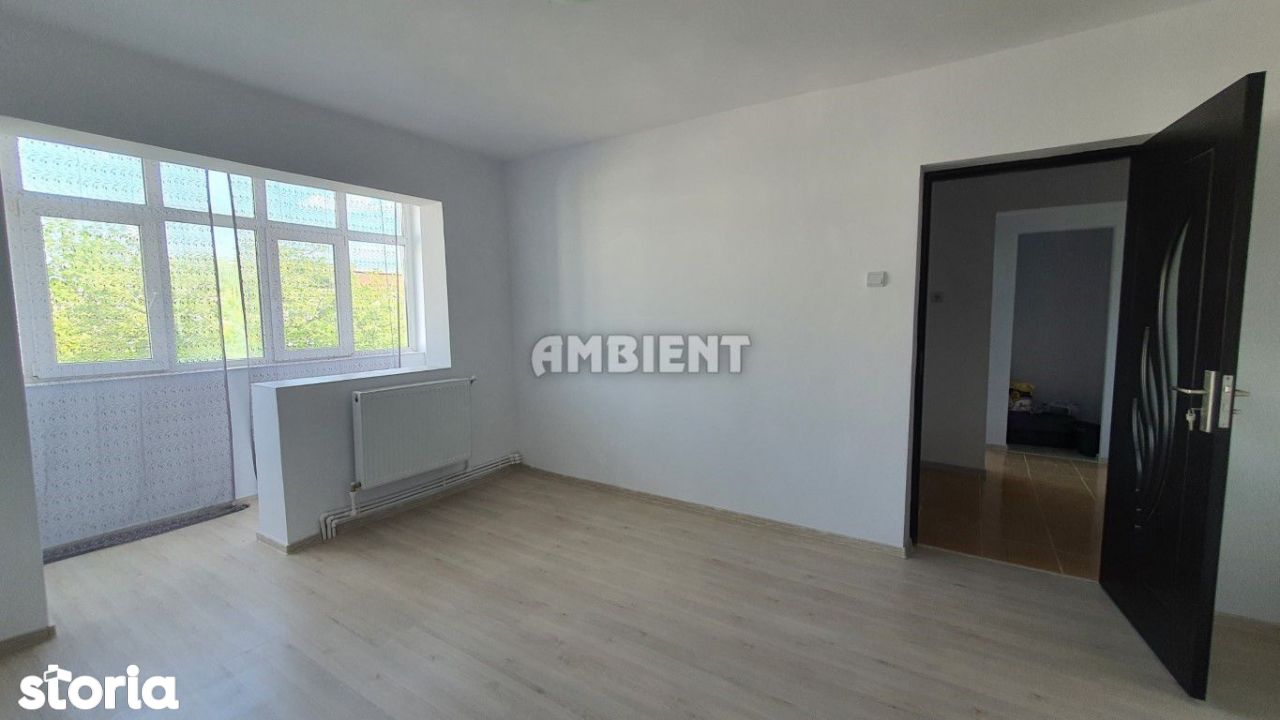 Apartament cu 3 camere, renovat, zona SMÂRDAN;