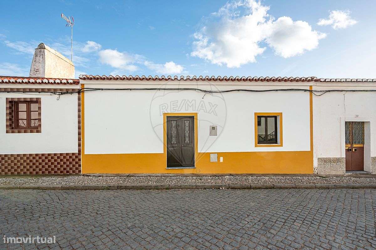 Moradia T4 para venda-0