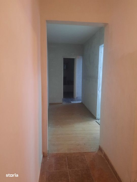 Apartament 2 camere transformat in 3