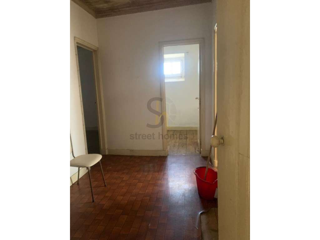 Prédio com dois pisos independentes para recuperação total-32