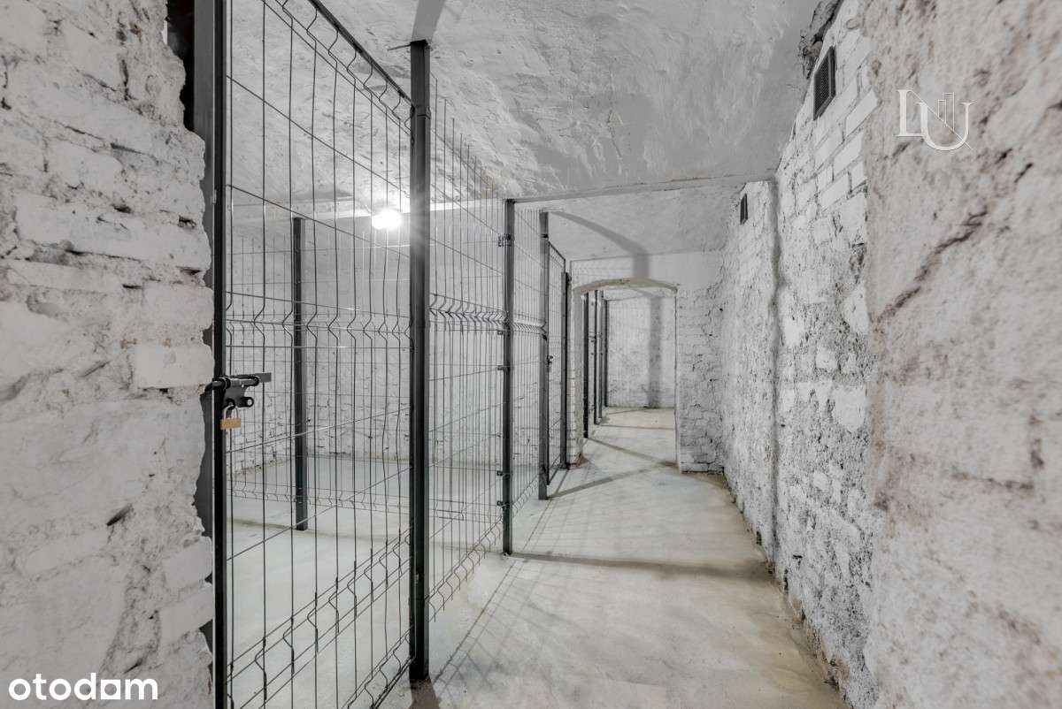 Dom 200 m2 po pełnym remoncie z 4 mieszkaniami-19