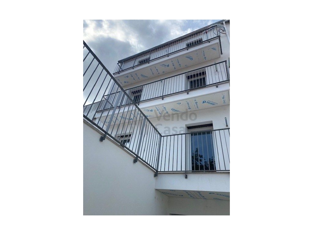 Vende-se T2 Luxo- Braga Av. Central