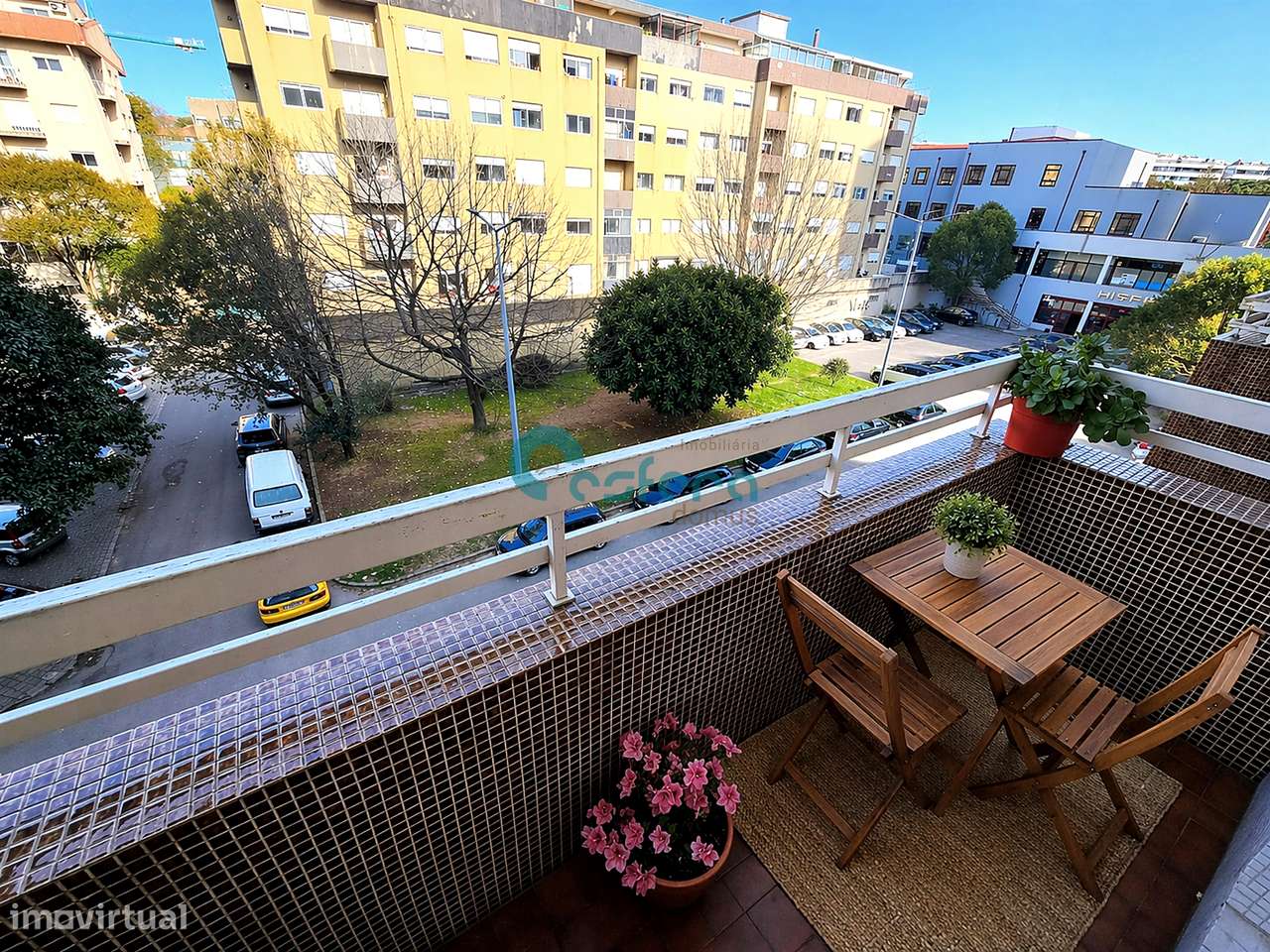 Apartamento T3 com Varandas e Garagem em Santa Marinha, Gaia, Porto-14