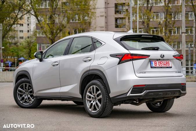 Lexus Seria NX 300h AWD Business - 8