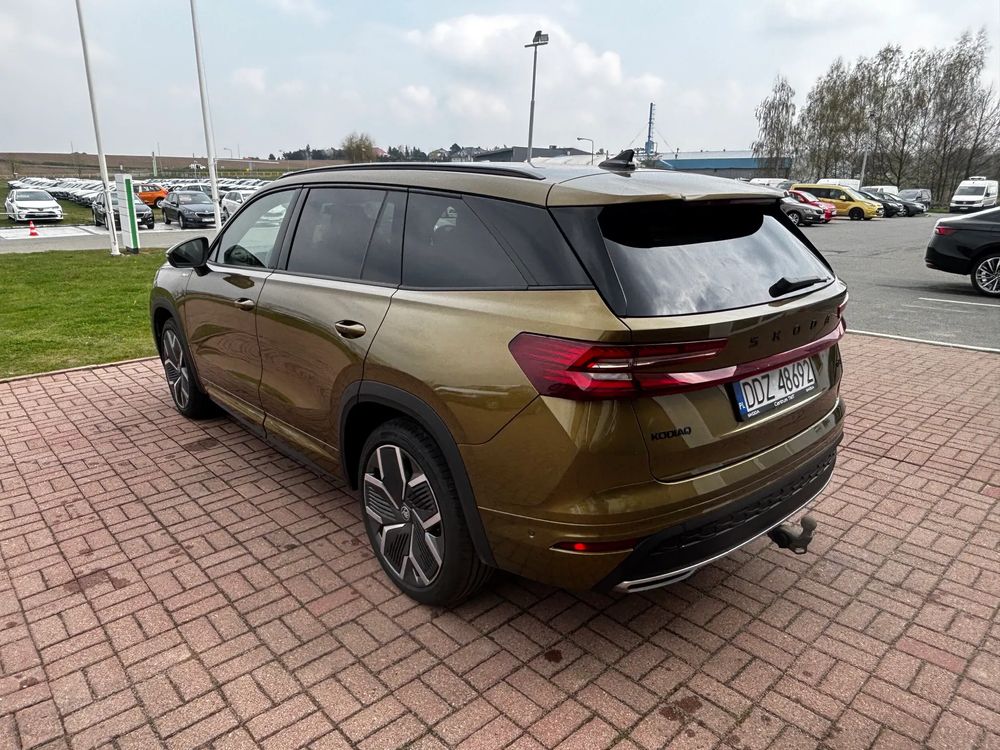 SKODA KODIAQ Kodiaq Sportline 2,0 TDI 193 KM 7-biegowa DSG 4x4