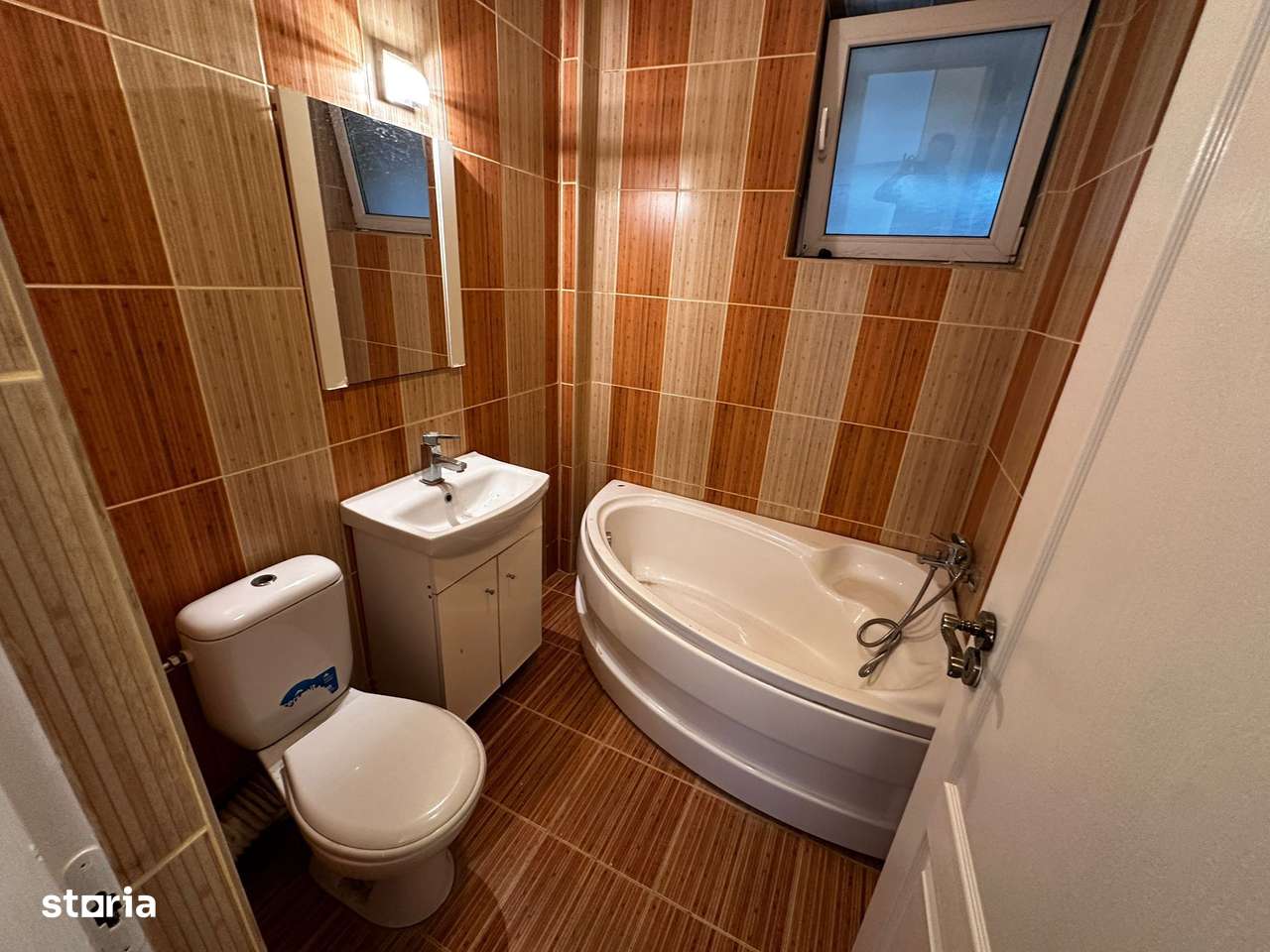 3 Camere Parcare Inclusa Rezervelor Comuna Chiajna Rosu Militari - Imagine principală: 4/20