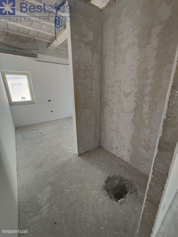 Moradias Bifamiliar - Acab. de Qualidade - Avidos-30