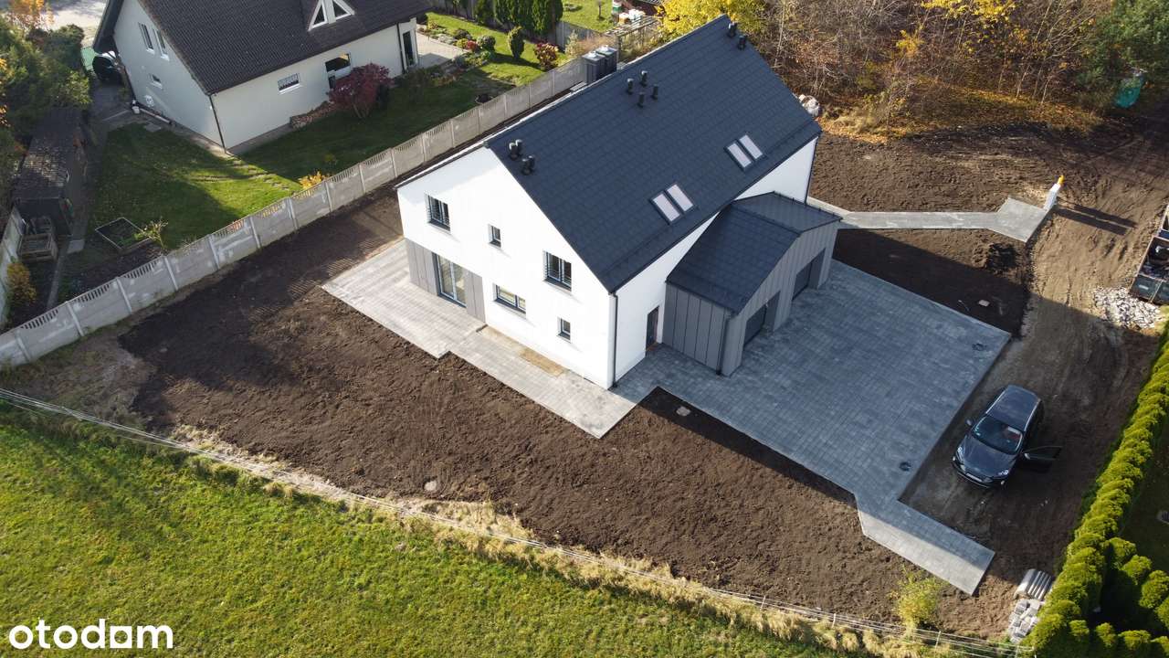 Dom z garażem, 4 sypialnie, pompa ciepła+kominek, strych-3