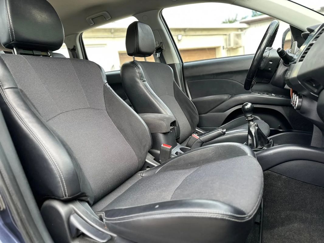 Peugeot 4007 HDI FAP 7-Sitzer Active - 19