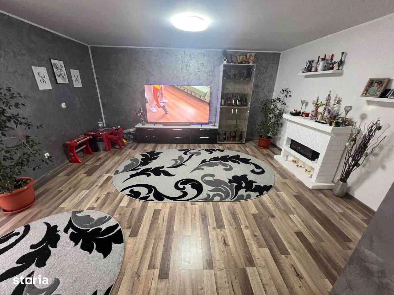 DE VANZARE ! Casa in Sendreni P+M 149.000 EURO - Imagine principală: 2/20