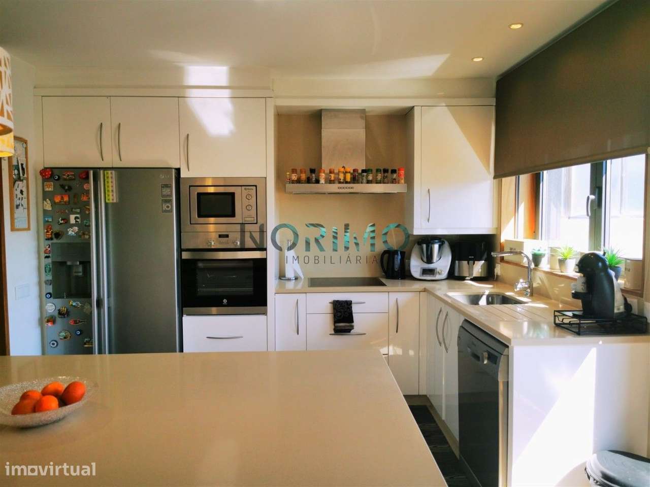 Moradia com Terraço e Garagem 3 Carros (Frente Mar) - Grande imagem: 4/43