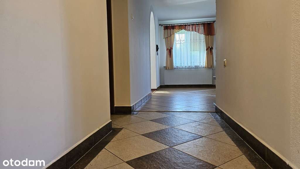 Dom pełen charakteru w stylu polskiego dworu-13