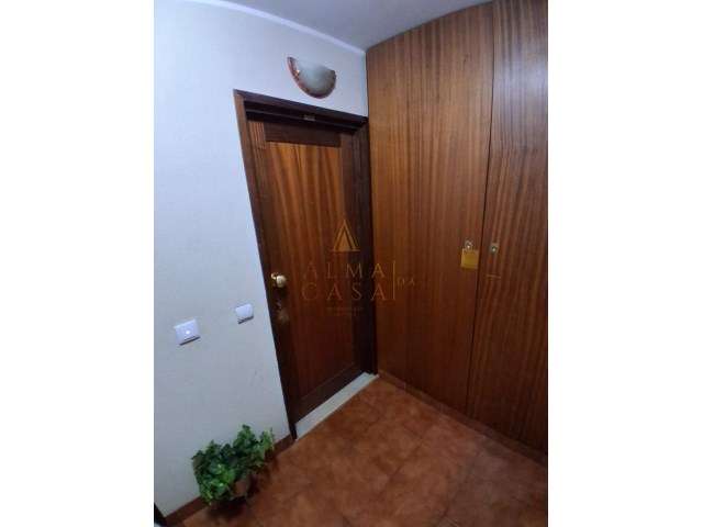 Apartamento T3 Remodelado - em Baguim do Monte-16