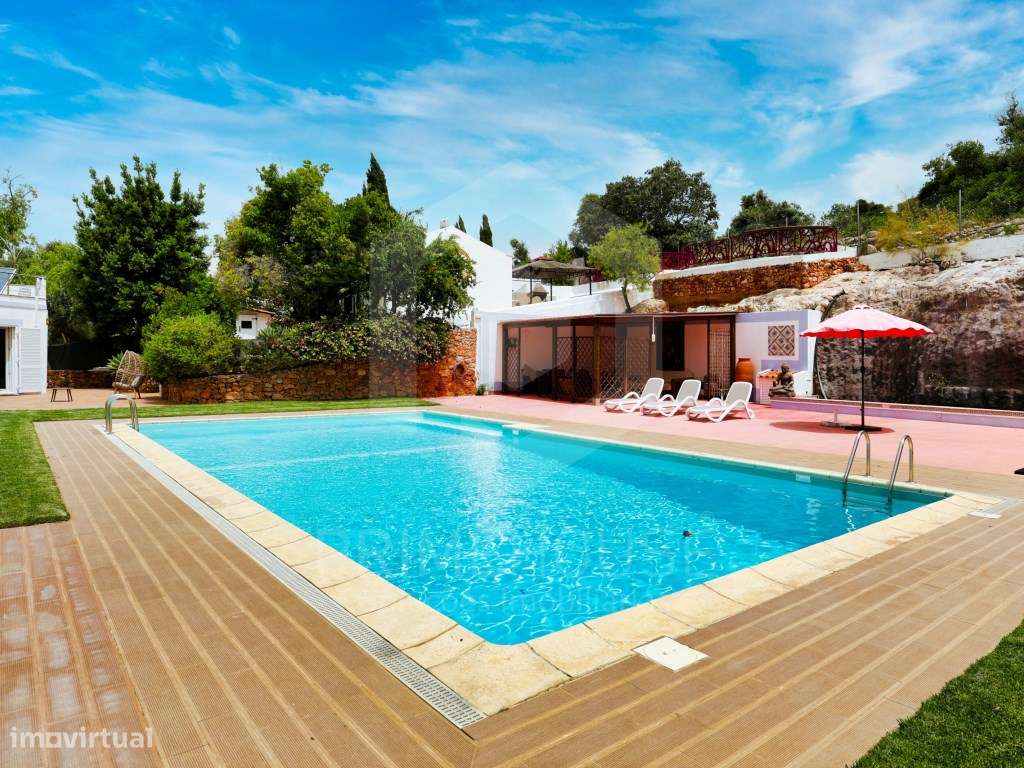 Villa T9 Exclusiva em Ferragudo com Alto Potencial de Rendimento-57