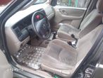 Mazda Tribute 2.0 Comfort 2WD - 13