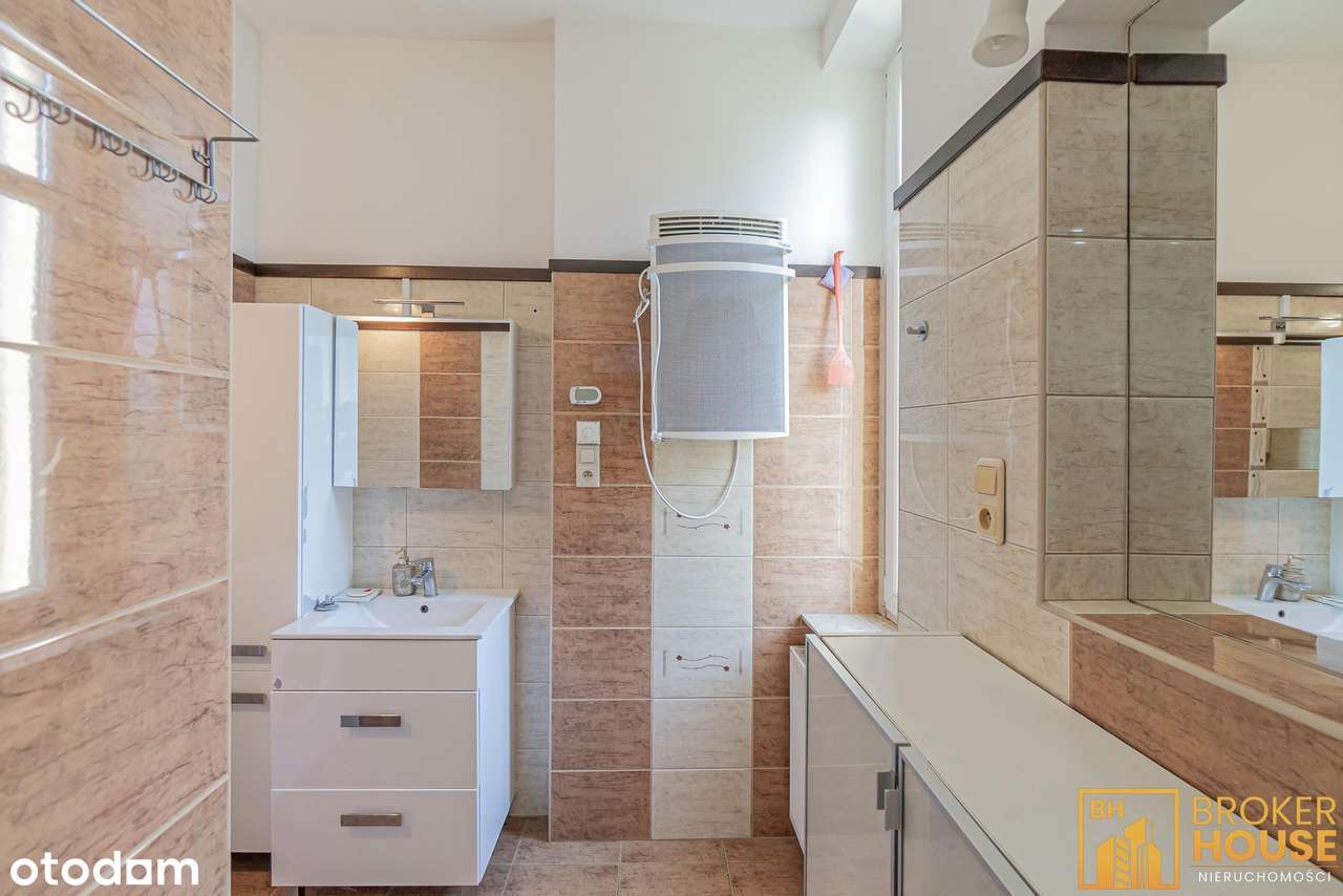 DUŻE MIESZKANIE W KAMIENICY Z BALKONAMI-11