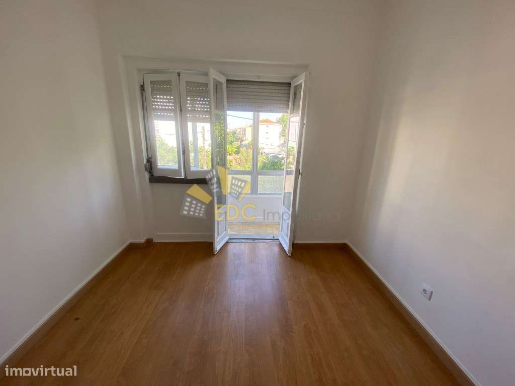 Apartamento T4 com Grande Potencial e Ótima Localização | Localizad...-24