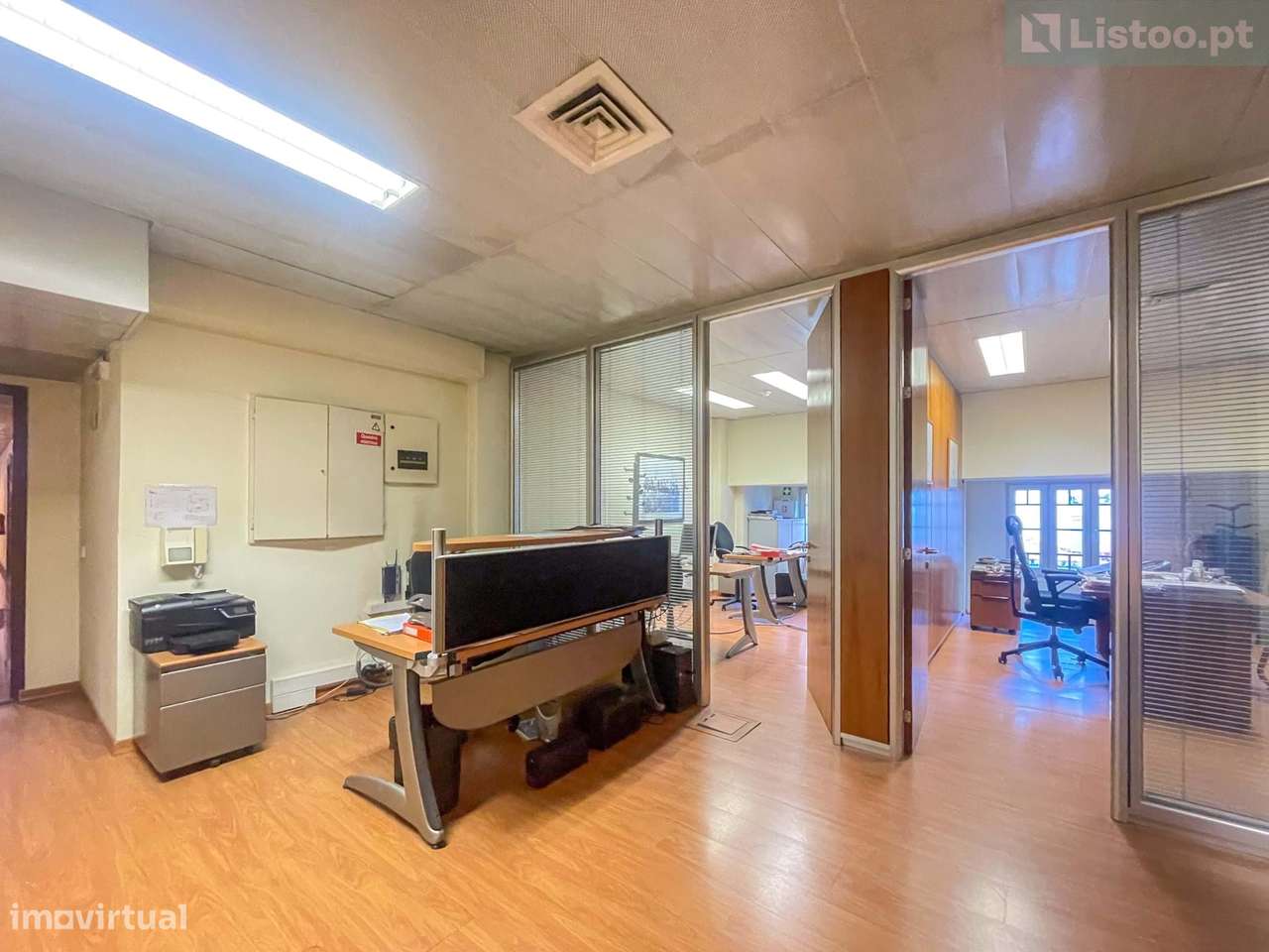 Escritório Mobilado, Recepção, 3 gabinetes + sala de reunião, e com ga - Grande imagem: 3/21