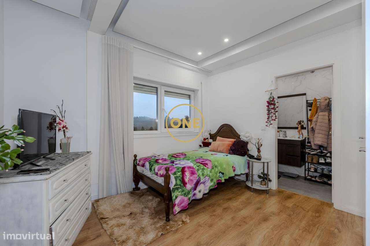 Moradia Multifuncional com Elevado Potencial – Famalicão / Guimarães-24