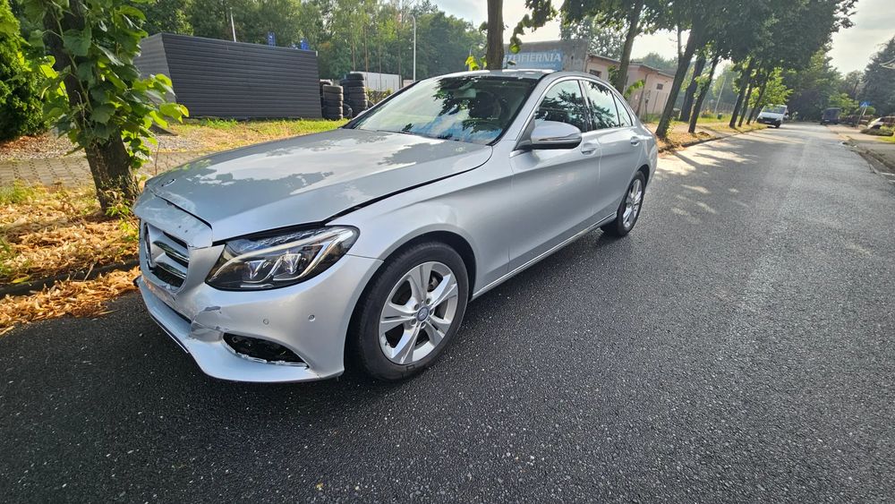 Mercedes-Benz C W205 (2014-2021) 200 9G-TRONIC Avantgarde 2015