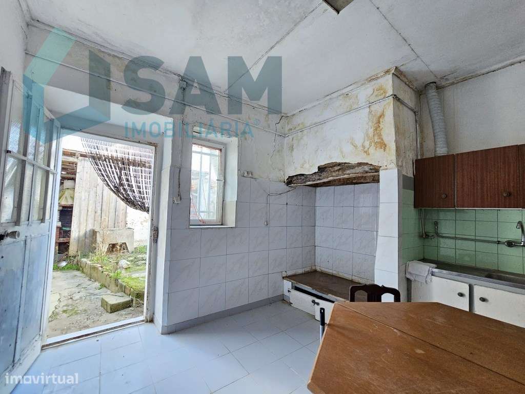 Terreno de 12.105 m2 com moradia Torres Vedras-26