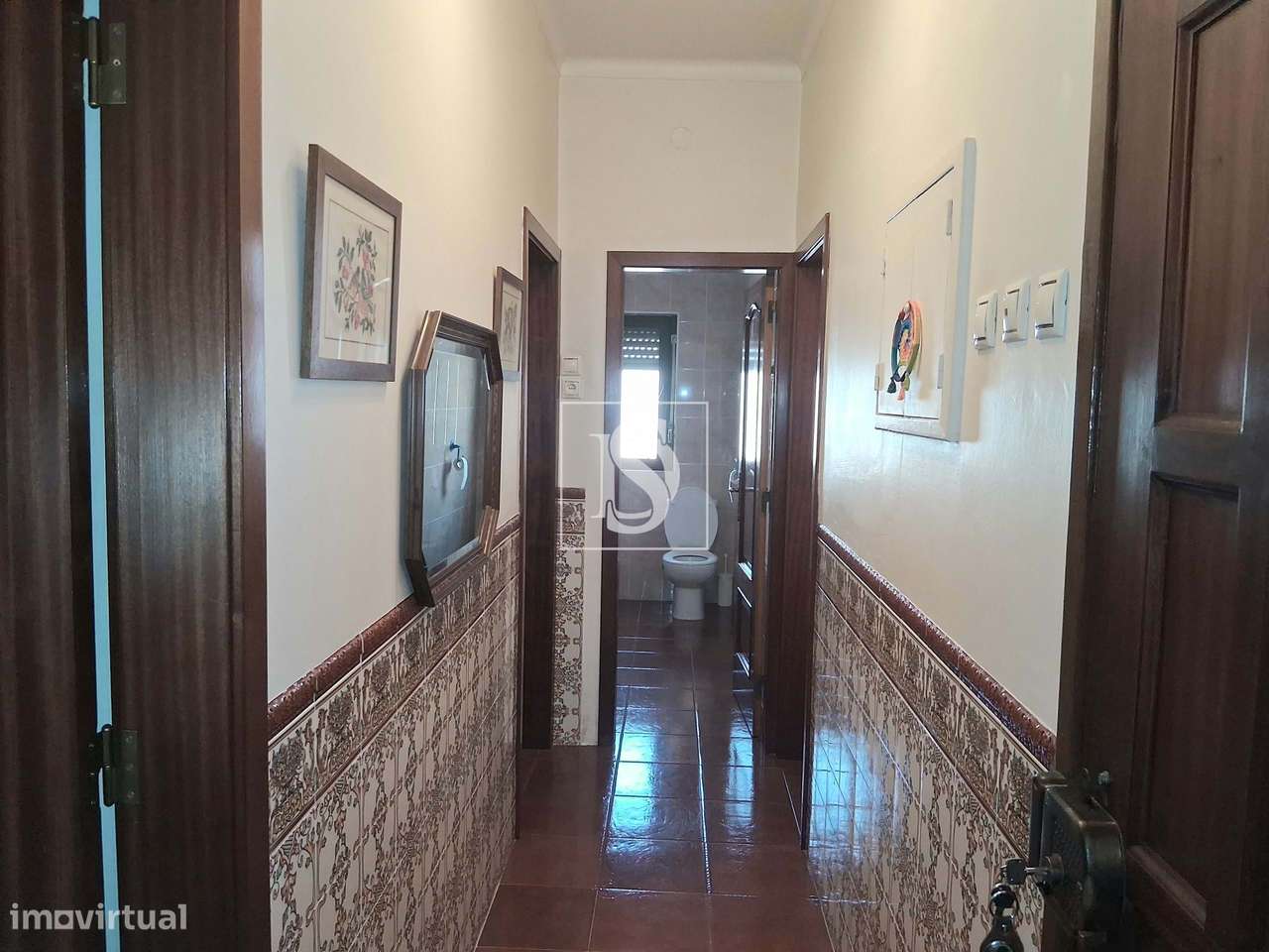 Apartamento com Áreas de T3 Convertido em T2 | Verderena – Barreiro | - Grande imagem: 2/8