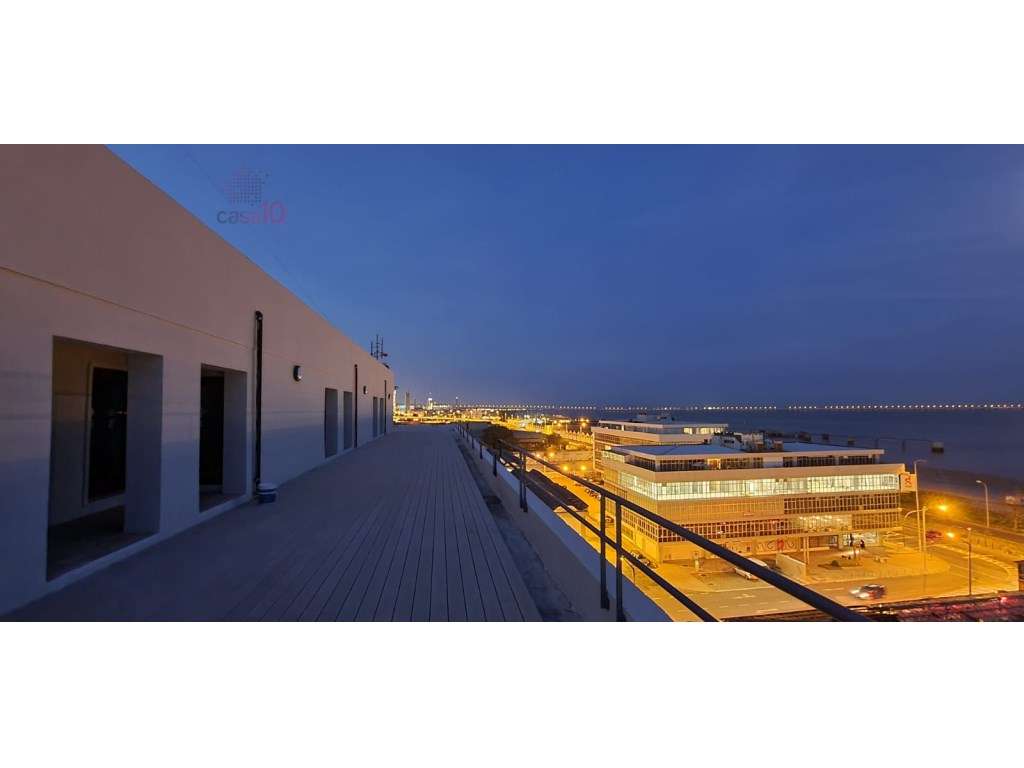 Arrenda-se Escritório com 2491m2 na Rua da Matinha, Lisboa - Grande imagem: 2/17