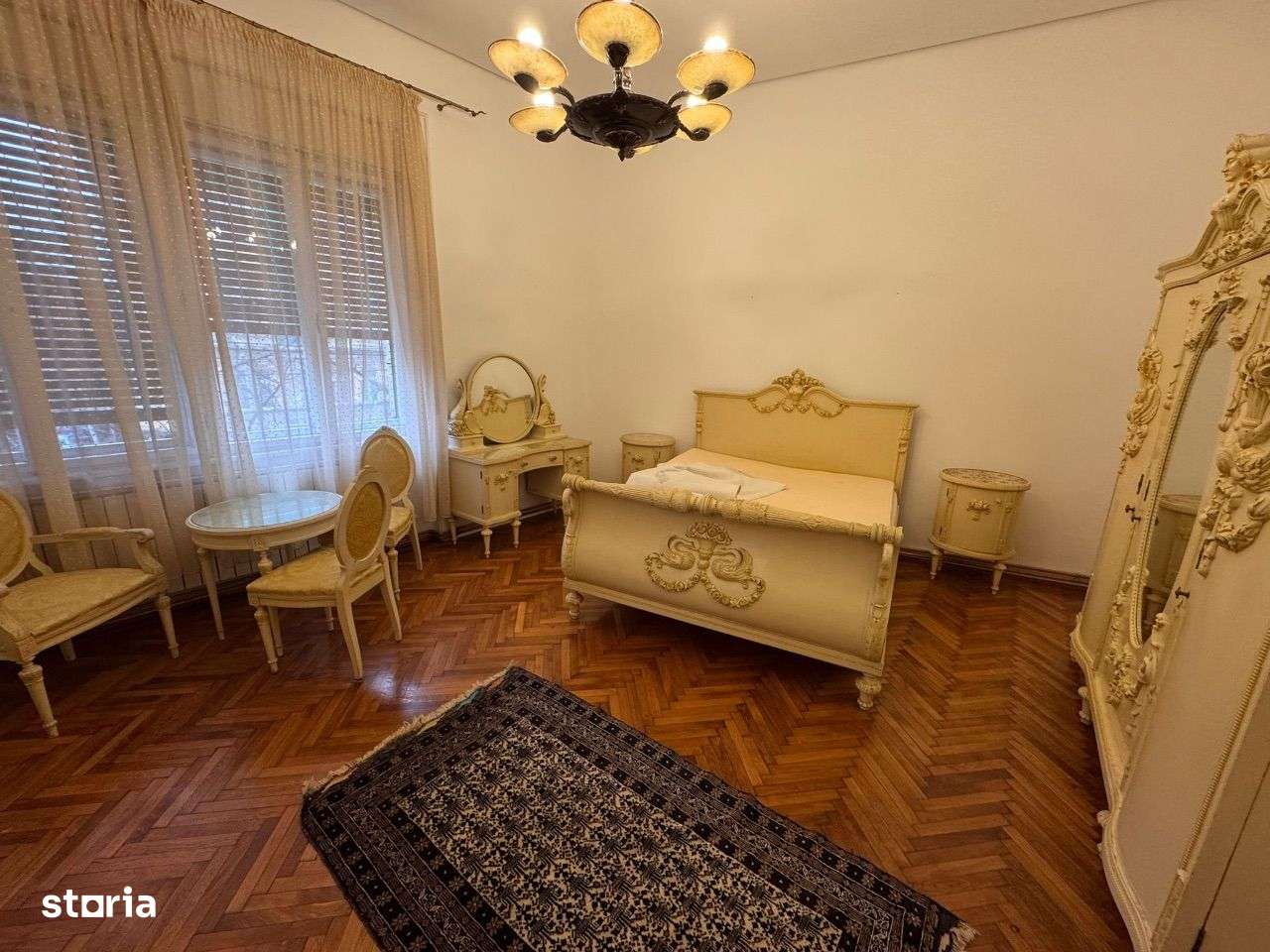 Apartament cu 3 camere clădire istorică - Imagine principală: 3/11