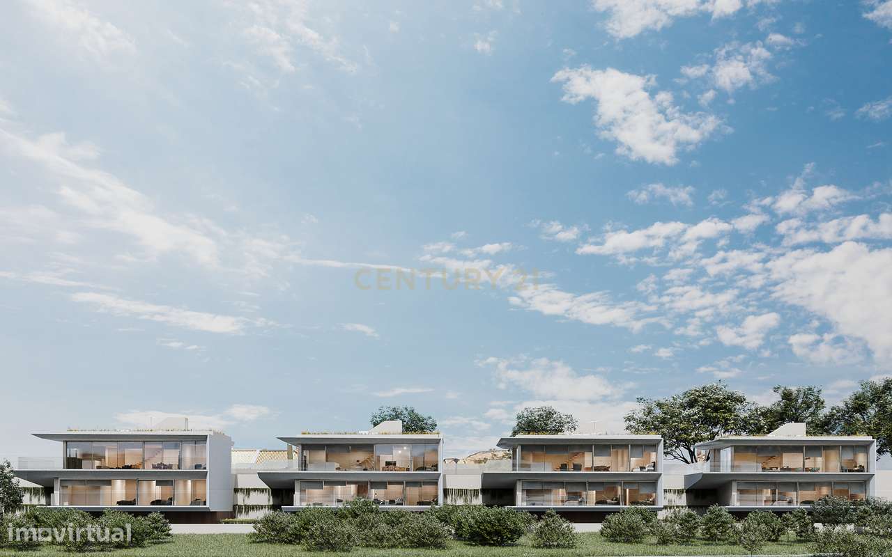 Luxuosa Moradia em Condomínio com Extraordinária Vista Mar em Cascais - Grande imagem: 3/17